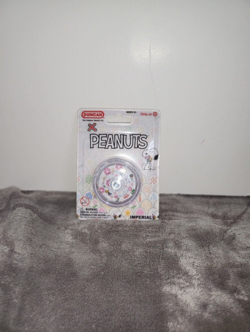 Peanuts Collectible Yo-Yo - White Floral Design